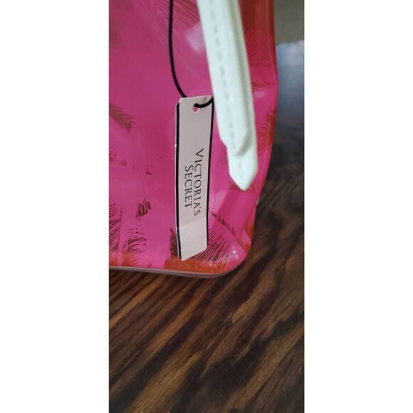 NWT VICTORIA SECRET VACAY COSMETIC BAG - Picture 4 of 5